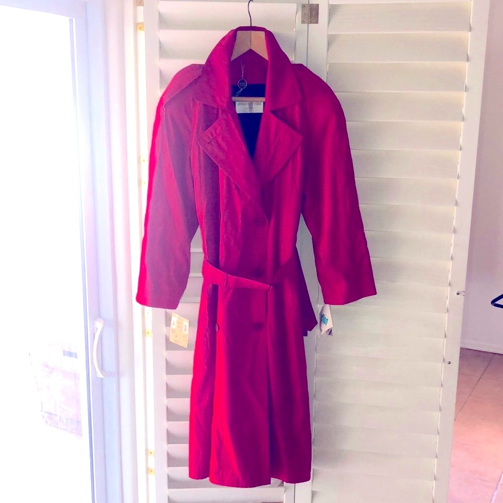 NWT Red Vintage Jones NewYork Petite Red Rain Trench Coat priced at $149.90